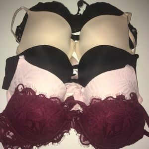 Victoria's Secret Pink - 5 bra bundle